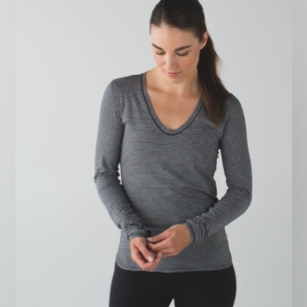 Lululemon Circadian Long Sleeve V Top - Black and Gray no tag see measurements